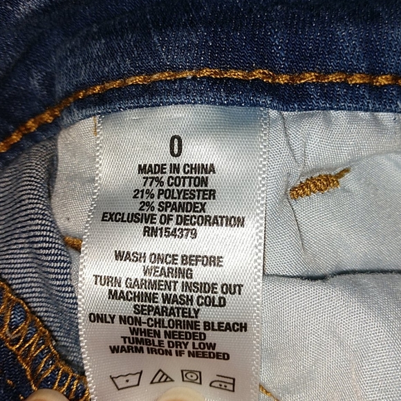 Shorts - Picture 3 of 3